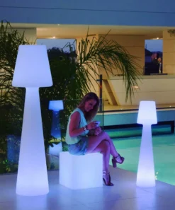 Lampadaire Lola 200 Lumière Blanche Froide Par Câble Hauteur 200cm -vidaXL Magasin 646f524f61b229.99684280